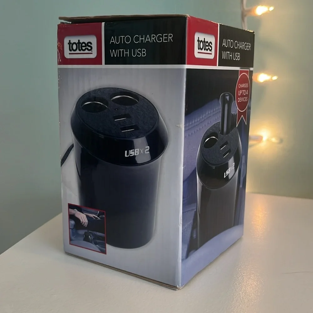 Car Auto Phone Charger with USB TOTES NWT Brand New